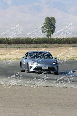 media/Sep-15-2024-Speed Ventures (Sun) [[7a54f7ed2f]]/Yellow Group/Session 1 (Outside Grapevine)/